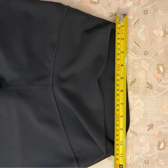 Alo - 7/8 High-Waist Airlift Legging - Dark Gray - Size Small - Picture 2 of 7